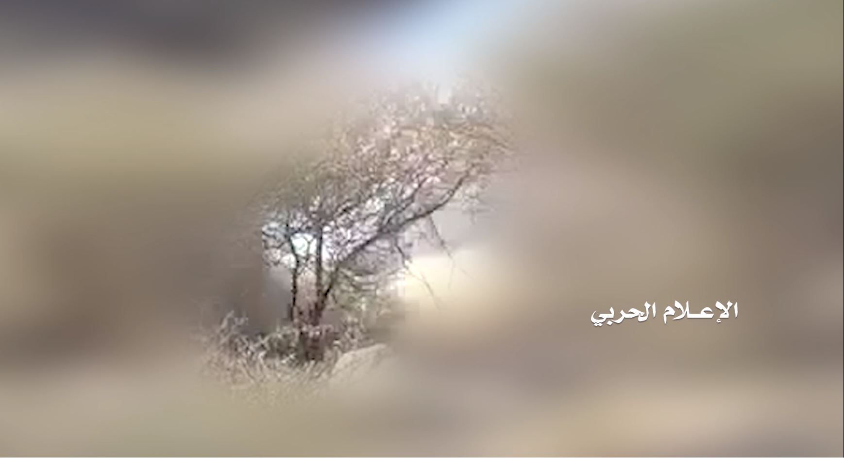 نهم – إطلاق صاروخ زلزال2 واستهداف مدفعي على متارس المنافقين في حريب نهم والمجاوحة