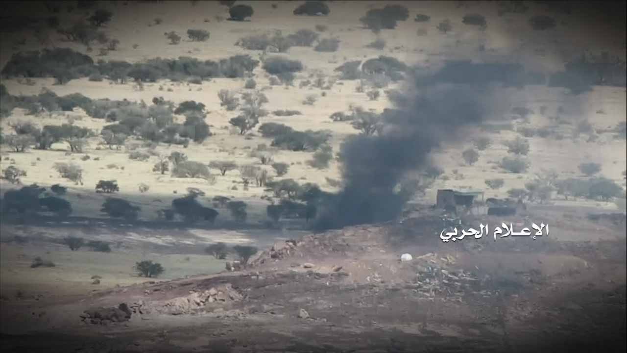 نجران – احراق آلية للجيش السعودي بقذيفة مدفعية خلف رقابة الفرع